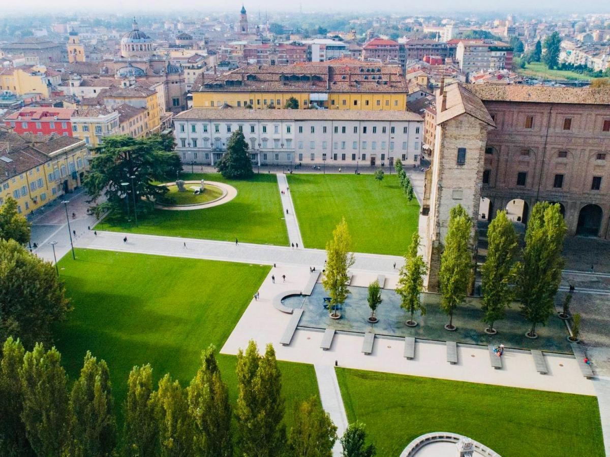 Pilotta'S Balcony Apartman Parma Kültér fotó